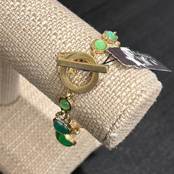 Anne Klein Green & Gold Bracelet. NEW - Picture 10 of 14